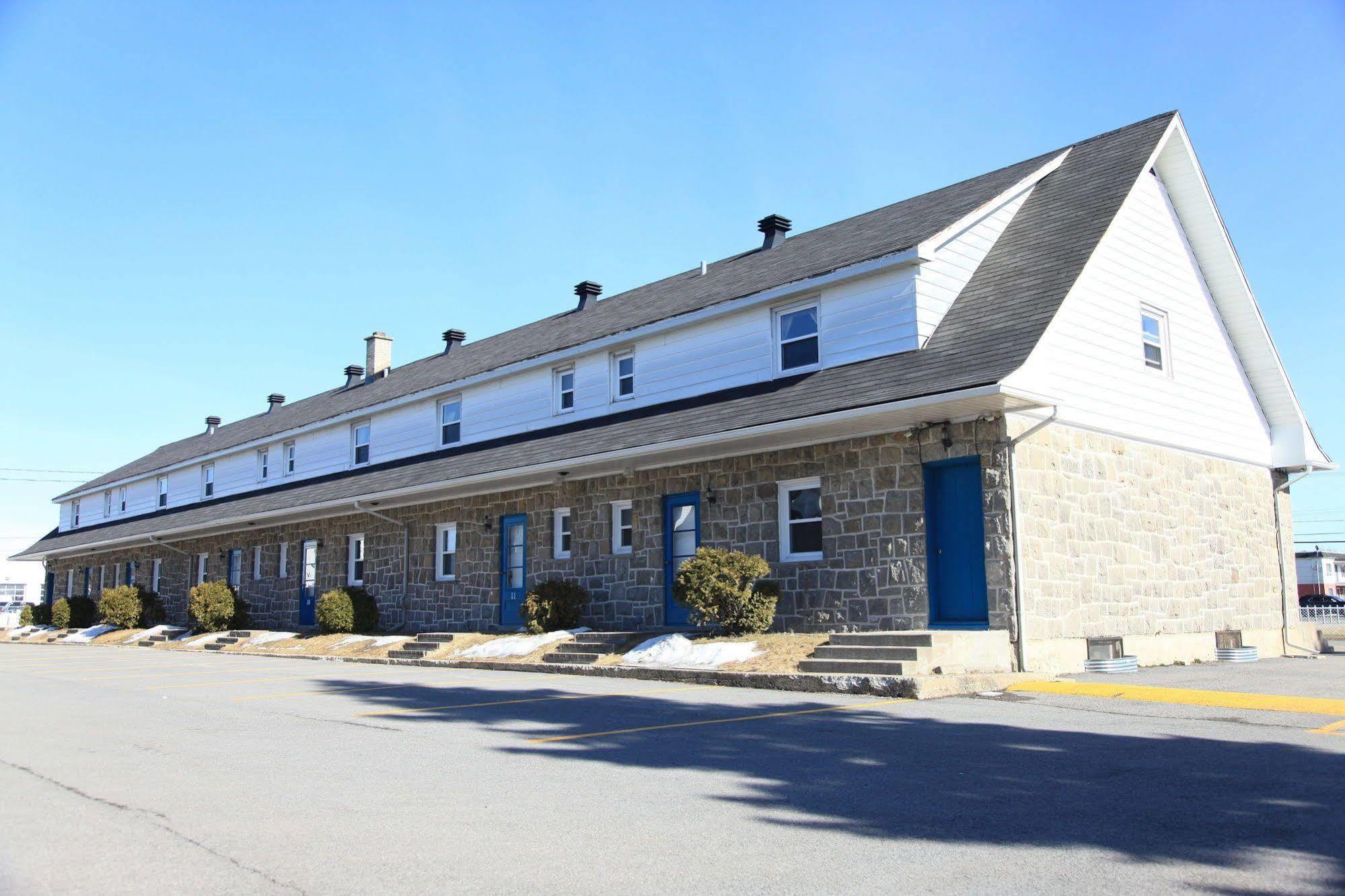 Motel Grande Ile Salaberry-de-Valleyfield Exterior foto